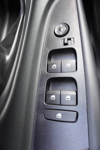Hyundai i20 1,2 79PS Navi/Winterp/Kamera/Temp/Pdc  ** - bilder 19