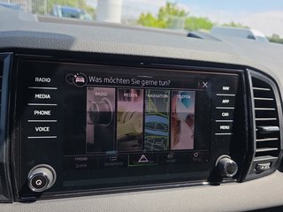 Skoda Karoq Sportline 1,5TSI DSG aAHK/Matrix/Kessy/Winterp.  ** - bilder 24