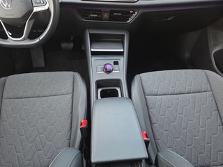 Volkswagen Tiguan 2,0TDI DSG Kamera/LED/ACC/App Connect  ** - foto 7