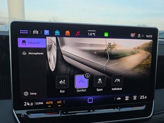 Volkswagen Tiguan 2,0TDI DSG Kamera/LED/ACC/App Connect  ** - foto 40