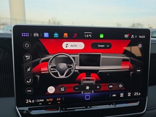 Volkswagen Tiguan 2,0TDI DSG Kamera/LED/ACC/App Connect  ** - foto 42