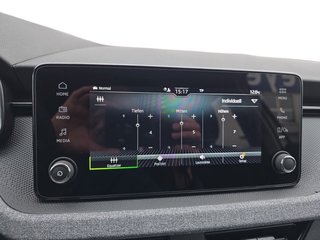 Skoda Kamiq Selection 1,5TSI DSG AHK/Kamera/LED/Kessy/Winterp. - foto 31