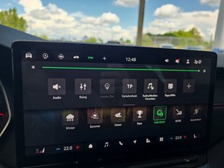 Skoda Octavia 2.0TSI RS 19*Alu/AHK/Navi/Matrix/ACC/el.Klappe  ** - bilder 42