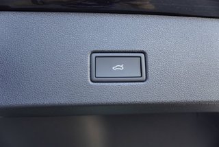 Volkswagen T-Roc R-Line 1,5TSI DSG UPE=45500 Euro    ** - foto 9
