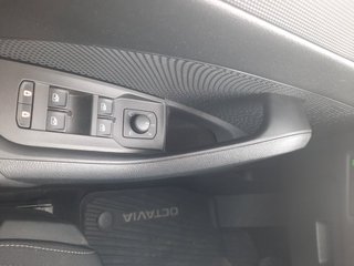 Skoda Octavia Combi 1.5 TSI ACT Style Navi/LED/AHK/Virtuel/1.Hd. - foto 28