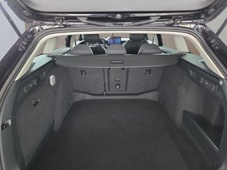 Skoda Superb Combi 2,0TDI DSG Navi/DCC/ACC/Kamera/Sitzhz.  ** - bilder 11