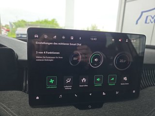 Skoda Superb Combi 2,0TDI DSG Navi/DCC/ACC/Kamera/Sitzhz.  ** - bilder 33