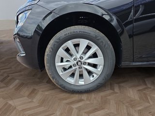 Skoda Kamiq Selection 1,0TSI DSG AHK/Kamera/LED/Kessy/Winterp.  ** - foto 10