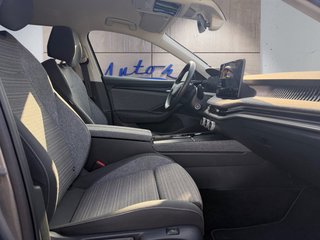 Skoda Superb Combi 2,0TDI DSG Navi/DCC/ACC/Kamera/Sitzhz.  ** - bilder 10