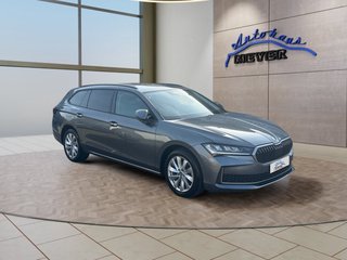 Skoda Superb Combi 2,0TDI DSG Navi/DCC/ACC/Kamera/Sitzhz.  ** - bilder 2