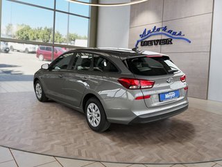 Hyundai i30 Kombi 1,4 100PS Navi/Kamera/Sitzhz/Pdc - bilder 2