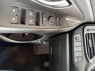 Hyundai i30 Kombi 1,4 100PS Navi/Kamera/Sitzhz/Pdc - bilder 13