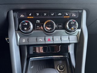 Skoda Karoq Sportline 1,5TSI aAHK/ACC/Navi/Matrix/Kessy/Kamera   ** - bilder 21