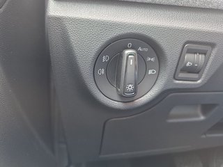 Skoda Kamiq Selection 1,5TSI DSG AHK/Kamera/LED/Kessy/Winterp.  ** - foto 19