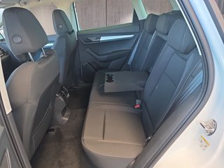 Skoda Karoq 1,5TSI DSG 4*J.Gar/aAHK/Kamera/Kessy/Winterp.  ** - bilder 9