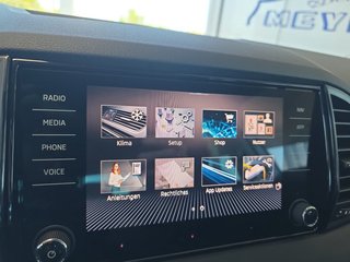 Skoda Karoq 1,5TSI DSG 4*J.Gar/aAHK/Kamera/Kessy/Winterp.  ** - bilder 40