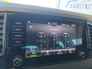 Skoda Karoq 1,5TSI DSG 4*J.Gar/aAHK/Kamera/Kessy/Winterp.  ** - bilder 44