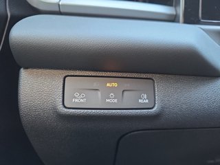 Volkswagen T-Roc R-Line 1.5 eTSI aAHK/Easy Open/Winterp.  ** - foto 17