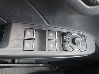 Ford Kuga ST-Line 1,5 186PS Aut.aAHK/5*J.Gar/Navi/Kamera/Winterp.  ** - bilder 17