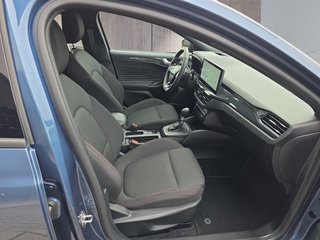 Ford Focus ST-Line X 1.0 155PS Aut.aAHK/Matrix/Navi/Winterp.  ** - foto 11