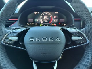 Skoda Kamiq Monte Carlo 1,5TSI DSG Matrix/Kessy/Winterp.  ** - foto 15