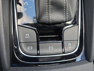 Skoda Karoq Sportline 2,0TDI DSG 4x4 aAHK/Pano/4*J.Gar/Matrix/Navi   ** - bilder 24