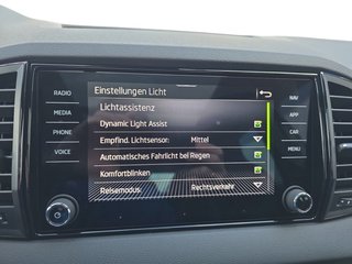 Skoda Karoq Sportline 2,0TDI DSG 4x4 aAHK/Pano/4*J.Gar/Matrix/Navi   ** - bilder 38