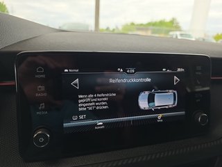 Skoda Kamiq Monte Carlo 1,5TSI DSG 4*J.Gar/AHK/18*Alu/el.Klappe  ** - foto 42