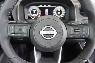Nissan Qashqai 1,3 DIG-T Xtronic Pano/Head-Up/LED/el.Klappe  ** - bilder 16