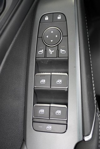 Nissan Qashqai 1,3 DIG-T Xtronic Pano/Head-Up/LED/el.Klappe  ** - bilder 22