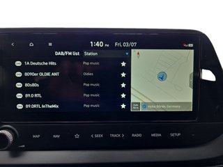 Hyundai i20 1.0 T-GDI Navi/LED/Kamera/Winterp/Keyless ** - foto 23