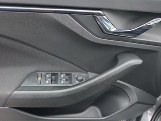 Skoda Kamiq Selection 1,5TSI Kamera/LED/Kessy/Winterp.  ** - bilder 13