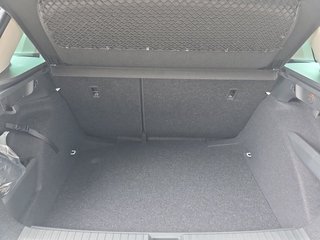 Skoda Kamiq Selection 1,0TSI DSG 16*Alu/Kessy/Kamera/2-Z.Klimaaut.  ** - bilder 12