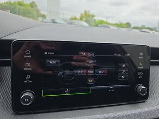 Skoda Kamiq Selection 1,0TSI DSG 16*Alu/Kessy/Kamera/2-Z.Klimaaut.  ** - bilder 43