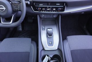Nissan Qashqai 1,3 DIG-T Xtronic Pano/Head-Up/LED/el.Klappe  ** - bilder 18