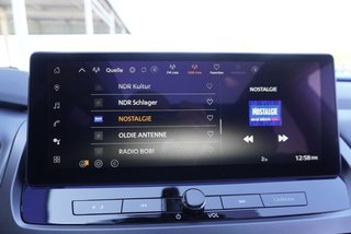 Nissan Qashqai 1,3 DIG-T Xtronic Pano/Head-Up/LED/el.Klappe  ** - bilder 33