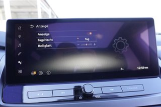 Nissan Qashqai 1,3 DIG-T Xtronic Pano/Head-Up/LED/el.Klappe  ** - bilder 41