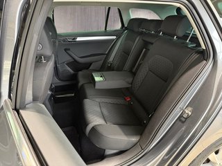 Skoda Superb Combi 1,5TSI DSG Navi/Kamera/el.Klappe/Kessy         ** - foto 8