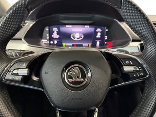 Skoda Superb Combi 1,5TSI DSG Navi/Kamera/el.Klappe/Kessy         ** - foto 14