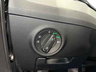 Skoda Superb Combi 1,5TSI DSG Navi/Kamera/el.Klappe/Kessy         ** - foto 15