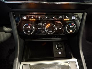 Skoda Superb Combi 1,5TSI DSG Navi/Kamera/el.Klappe/Kessy         ** - foto 19