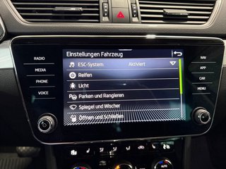 Skoda Superb Combi 1,5TSI DSG Navi/Kamera/el.Klappe/Kessy         ** - foto 31