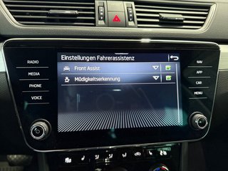 Skoda Superb Combi 1,5TSI DSG Navi/Kamera/el.Klappe/Kessy         ** - foto 37