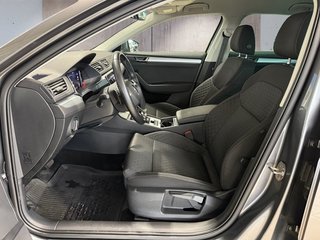 Skoda Superb Combi 1,5TSI DSG Navi/Kamera/el.Klappe/Kessy         ** - foto 4