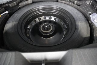 Nissan Qashqai 1,3 DIG-T Xtronic Pano/LED/Navi/Kamera/Keyless ** - bilder 8