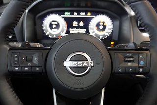 Nissan Qashqai 1,3 DIG-T Xtronic Pano/LED/Navi/Kamera/Keyless ** - bilder 12