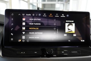 Nissan Qashqai 1,3 DIG-T Xtronic Pano/LED/Navi/Kamera/Keyless ** - bilder 21