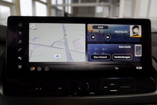 Nissan Qashqai 1,3 DIG-T Xtronic Pano/LED/Navi/Kamera/Keyless ** - bilder 23
