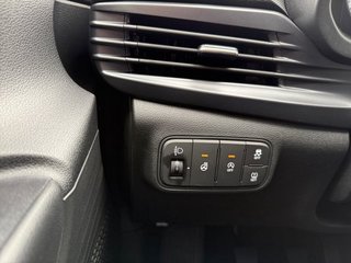 Hyundai i20 1.0 T-GDI Navi/Kamera/LED/Winterp.  ** - foto 14