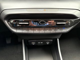 Hyundai i20 1.0 T-GDI Navi/Kamera/LED/Winterp.  ** - foto 17